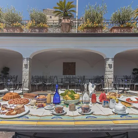 Pinguino Отель типа 